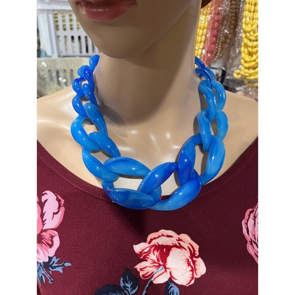 Acrylic necklace , chunky blue large link chain big acrylic chain necklace - Picture 7 of 10